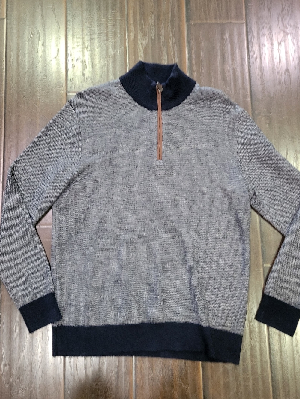 UNTUCKit 1/4 Zip Pullover Sweater Mens Medium Blue Gray Merino Wool Mock Neck